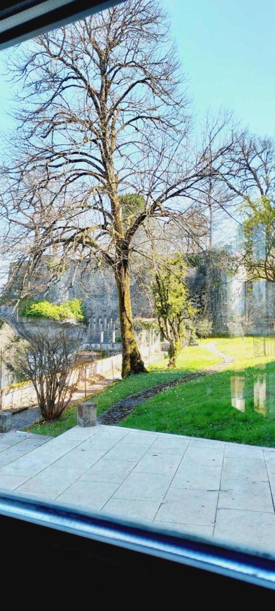 Chateau Des Senechaux, Bourdeilles Luaran gambar
